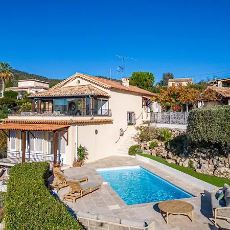 Insieme, Vue Et Piscine By Palmazur Villa
